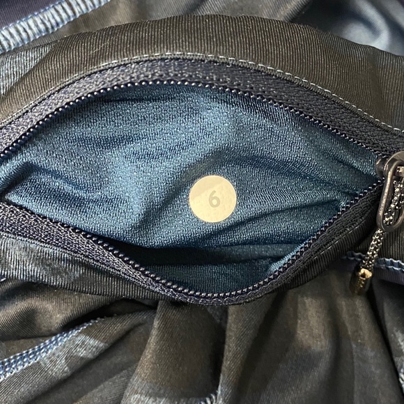 ⭐️Lululemon Run Inspire Crop II Full-On Luxtreme in Heathered Texture Lotus Camo - Picture 8 of 8